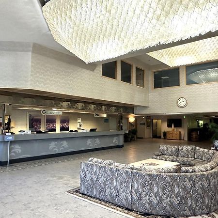 Sojourn Suites Portland Airport Экстерьер фото