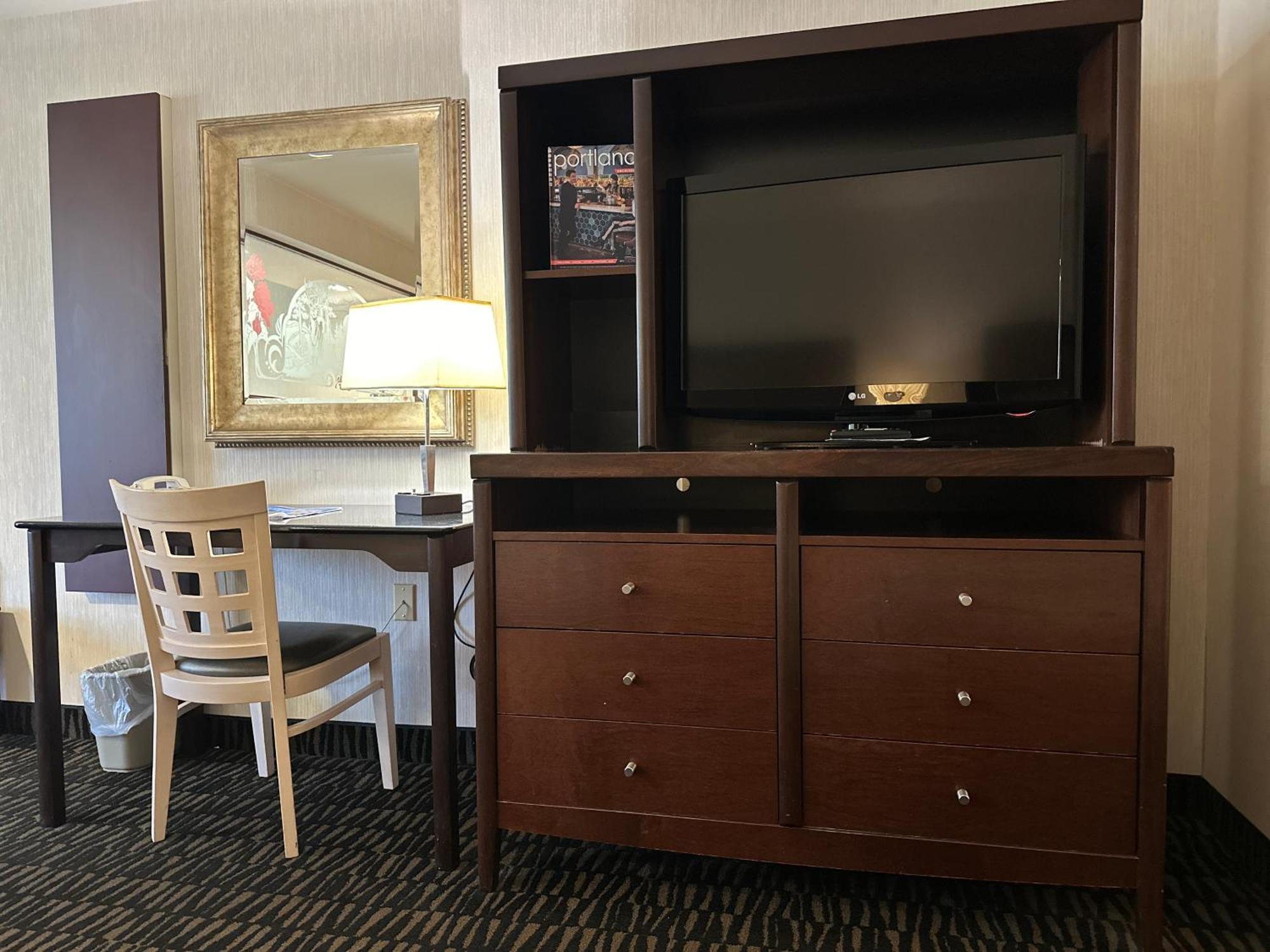 Sojourn Suites Portland Airport Экстерьер фото