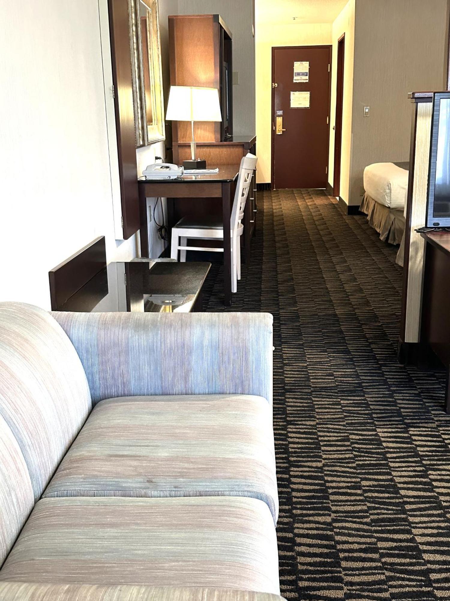 Sojourn Suites Portland Airport Экстерьер фото