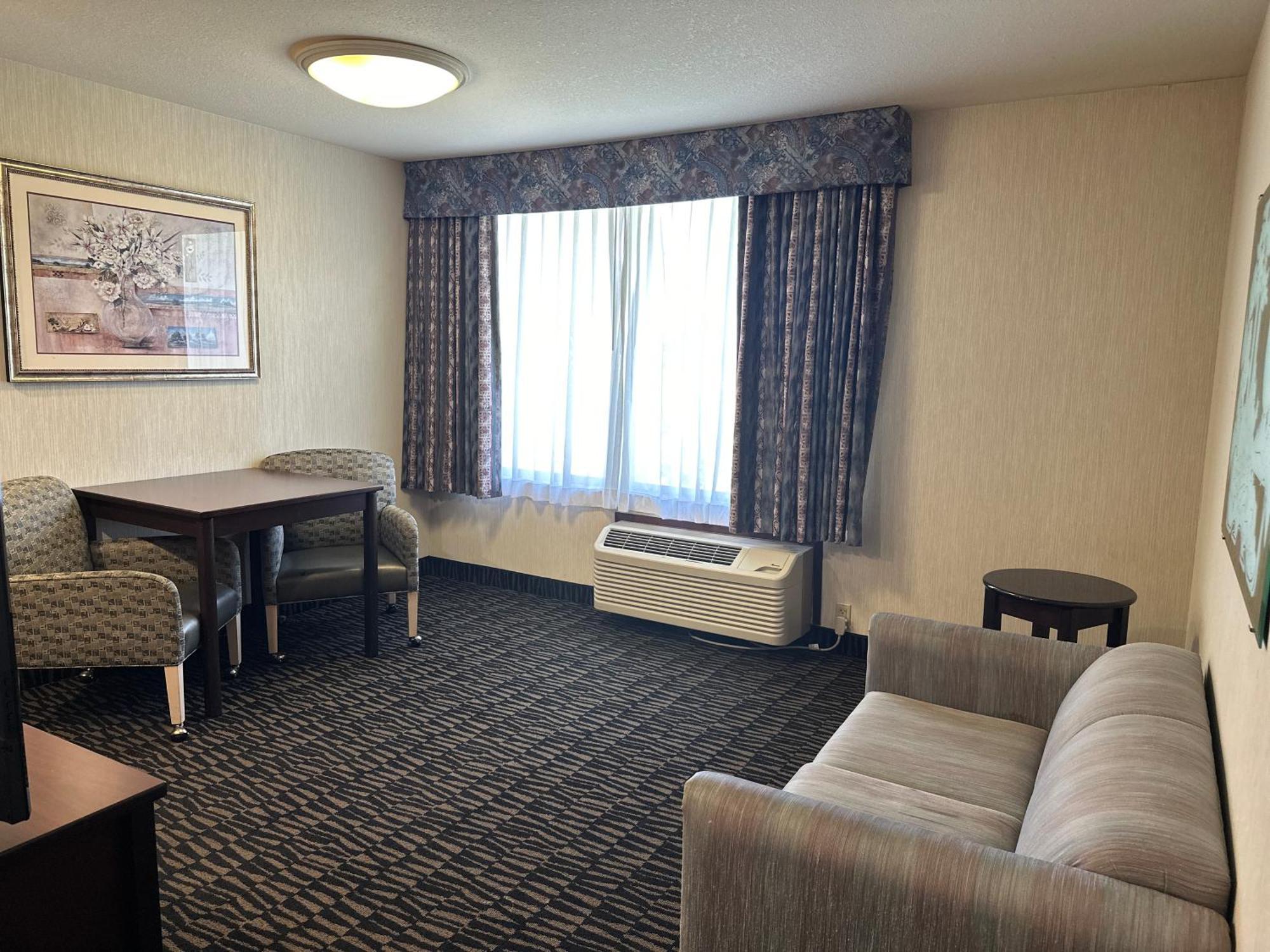 Sojourn Suites Portland Airport Экстерьер фото